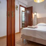 Bright & Spacious Near The Apartman Málaga