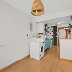 Bright & Spacious Near The Málaga
