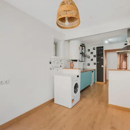 Bright & Spacious Near The Malaga